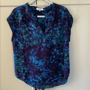 Parker Women's Blue and Purple Floral Blouse, Size M